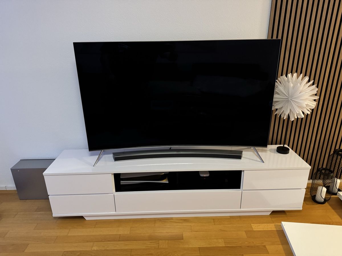 Mobili TV: TV Möbel – Usato da St. Gallen venduto da Milex_91