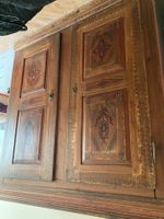 Antiker Schrank bemalt Holz Massivholz