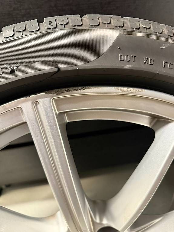 Audi Cerchioni: Audi RS4 B9 Winterfelgen – Usato da Fisibach venduto da ARS4 1