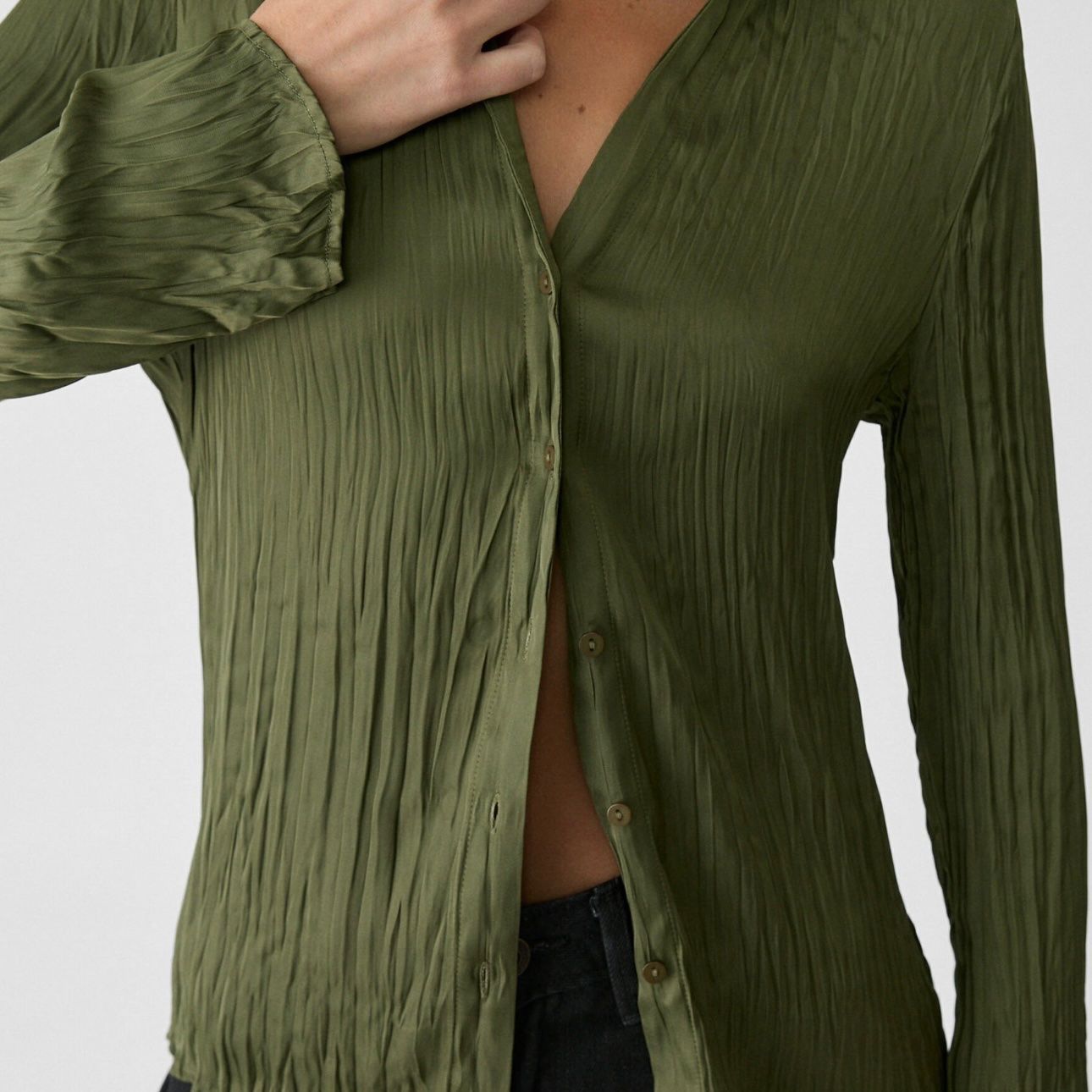 Stradivarius Camicette: Stradivarius PLEATED - Chemisier - green – Nuovo e nell'imballaggio originale da Vuisternens-Romont venduto da gol_xp6p 2
