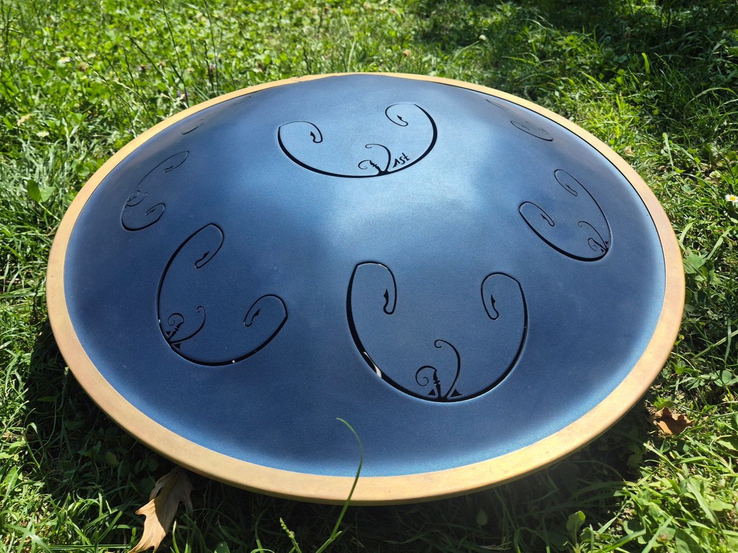 Strumenti musicali: Handpan RAV Vast B Major inkl. Originaltasche – Nuovo (secondo la descrizione) da Wädenswil venduto da leandromaggio 1
