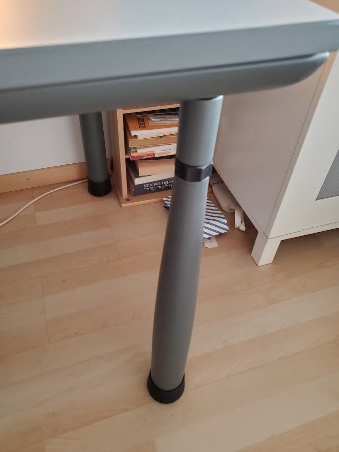 Lista Scrivanie: Lista Schreibtisch mit Korpus & Bürostuhl Giroflex – Usato da Zürich venduto da dalia89 2