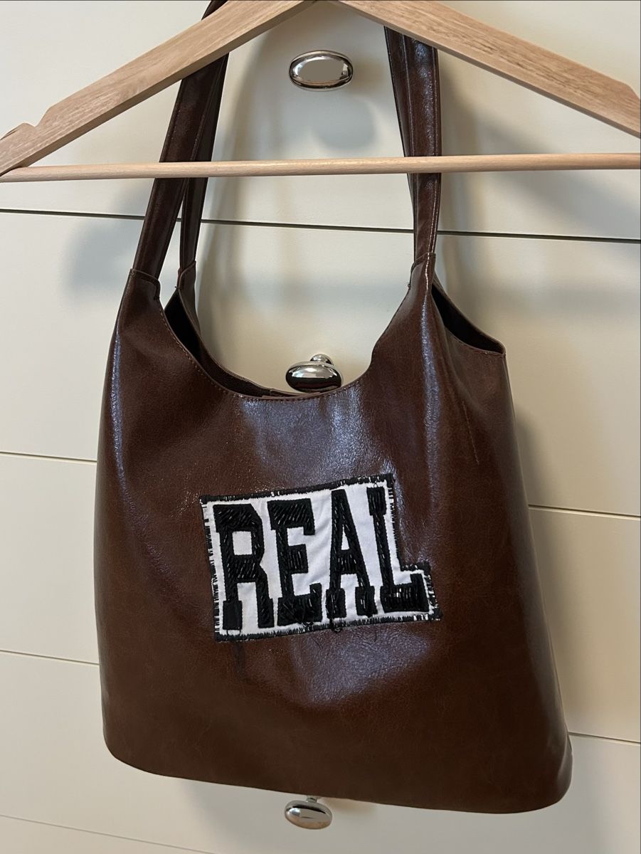 Borse da donna: Faux Leather Shopper – Usato da Wallisellen venduto da lilou27_36 1