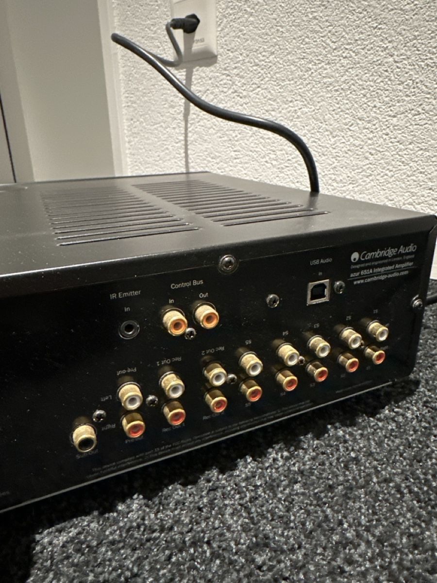 Cambridge Audio Amplificatori: CAMBRIDGE azur 651A – Usato da Uitikon Waldegg venduto da Mann 4