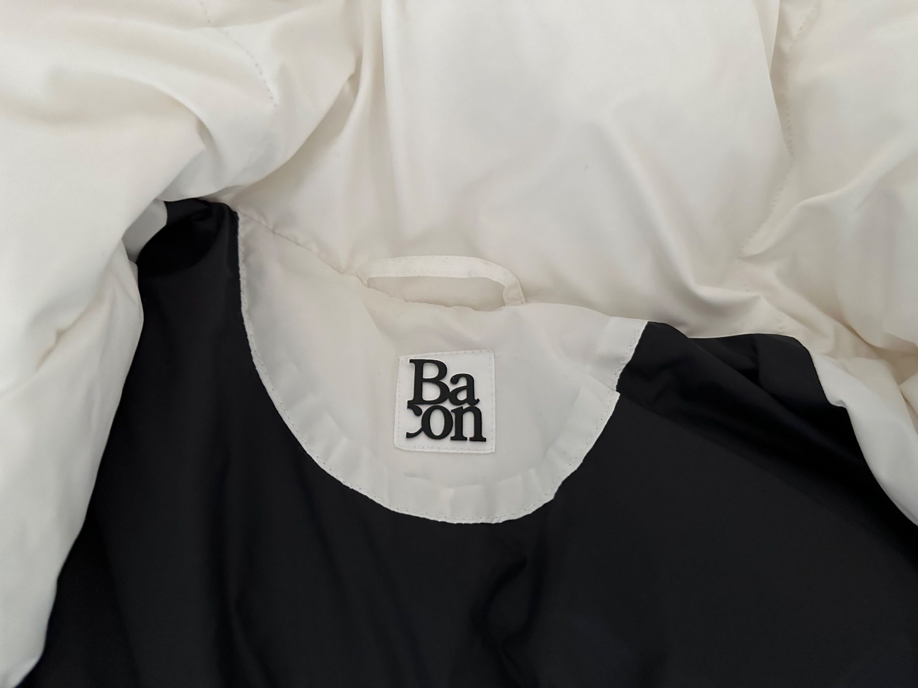 Giacche: Bacon Dada Petit Daunenjacke in Weiss – Usato da Pfäffikon SZ venduto da Redwulf34 4