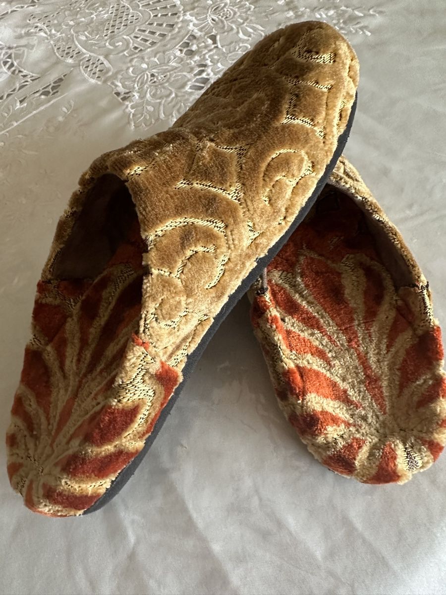 Damenschuhe: Schuhe/ Halbschuhe/ Hausschuhe handgefertigt – Neu und originalverpackt aus Opfikon von Zentou 3