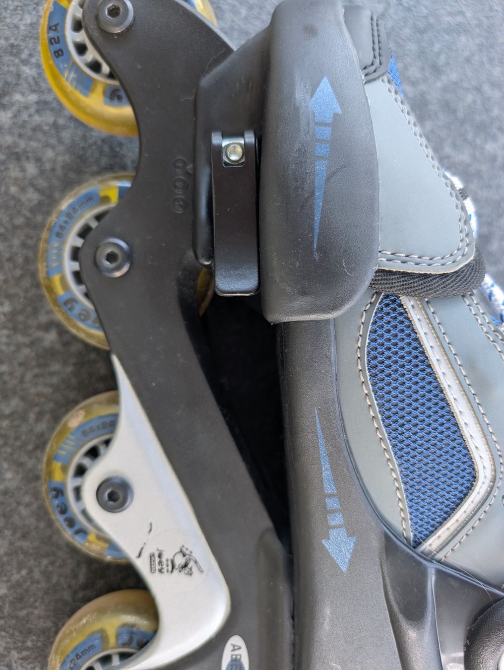 Pattini in linea & Pattini a rotelle: Inlineskates Joey Grösse 37-39 – Usato da Bärschwil venduto da sch_p7g7 8