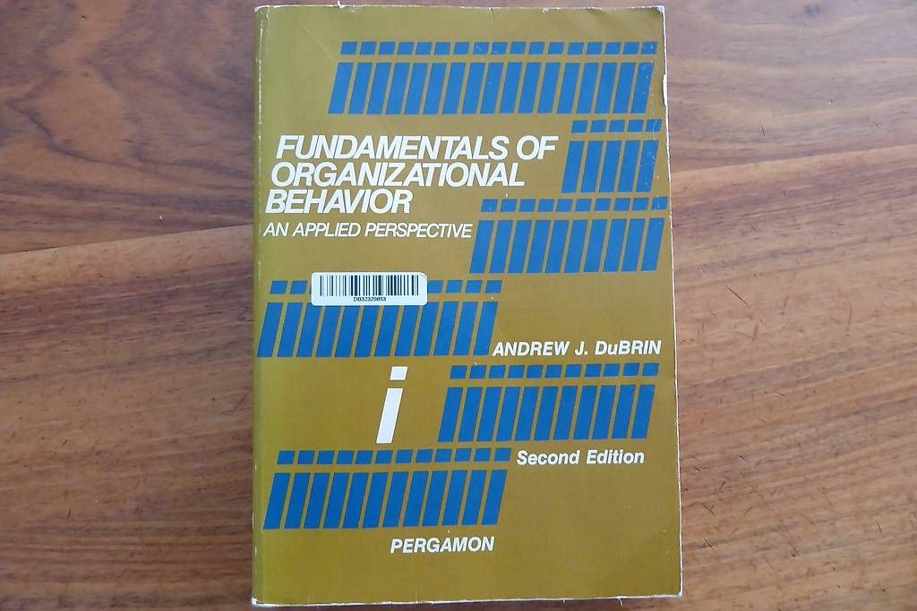 Bücher: Fundamentals of organizational Behavior – Gebraucht aus Dinhard von Xspark