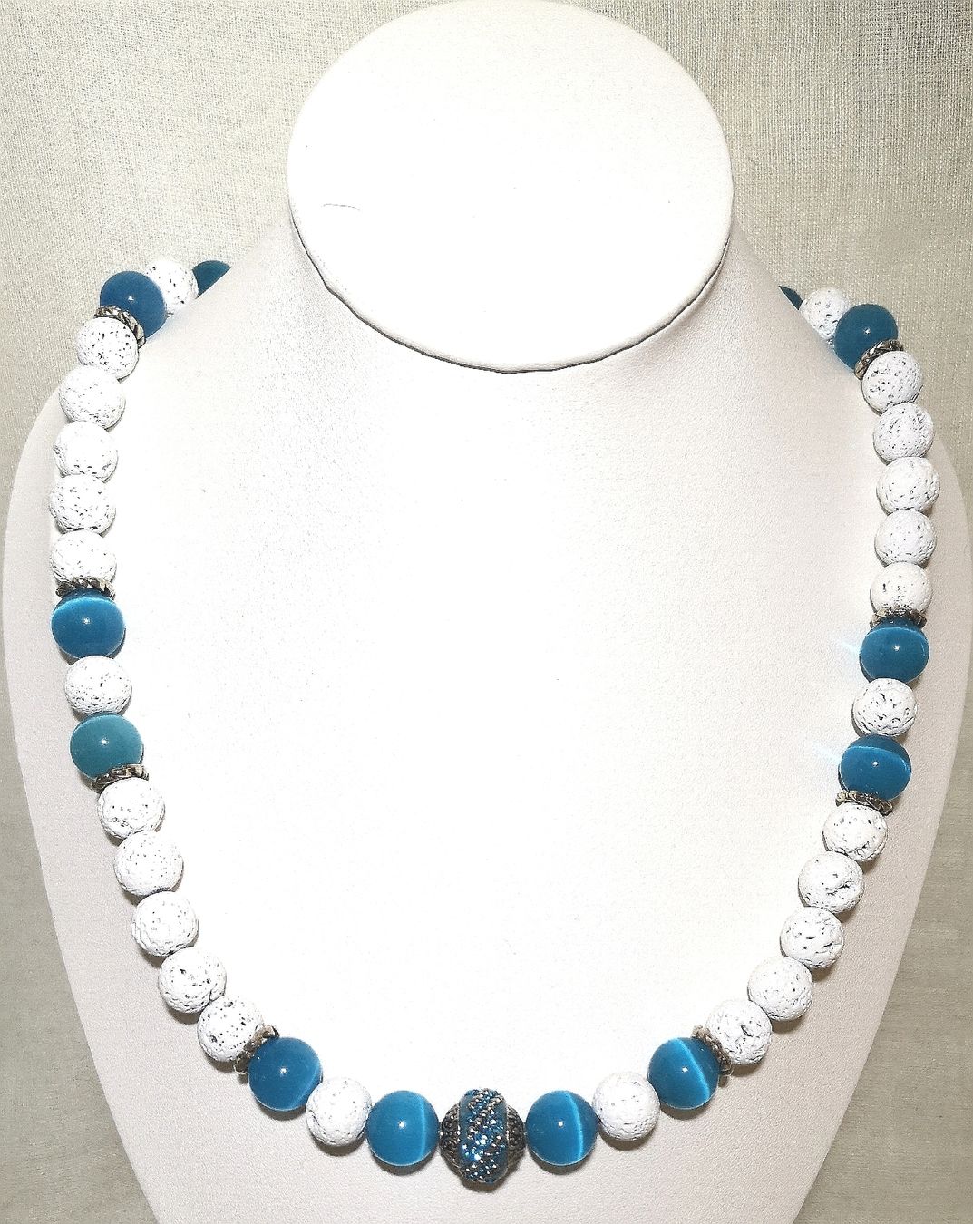 Catenine: weiss-blaue Lavasteink. - Spendenaktion – Nuovo (secondo la descrizione) da Unterkulm venduto da Nachtigall 4