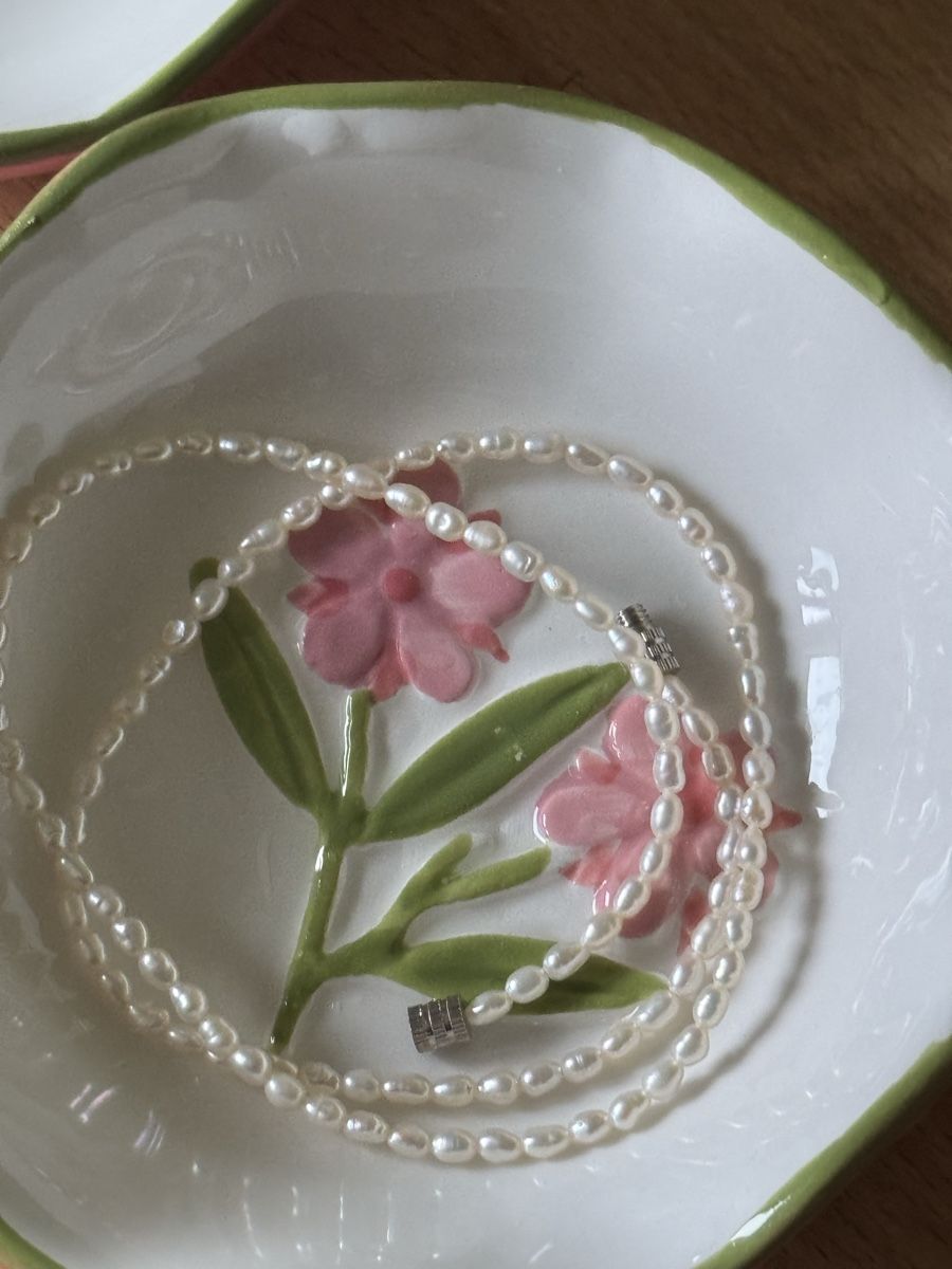 Catenine: Delicate Peruvian Freshwater Pearl Necklace – Usato da Zürich venduto da olalinda 2