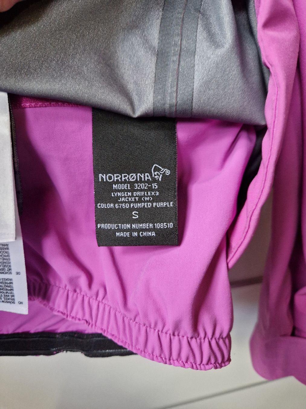 Norrøna Jacken: Norrona – Gebraucht aus Avenches von linse01 2