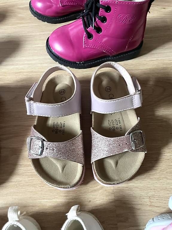 Scarpe per ragazzi: Schuhpaket Gr. 24 – Usato da Deitingen venduto da ALE-3891 3
