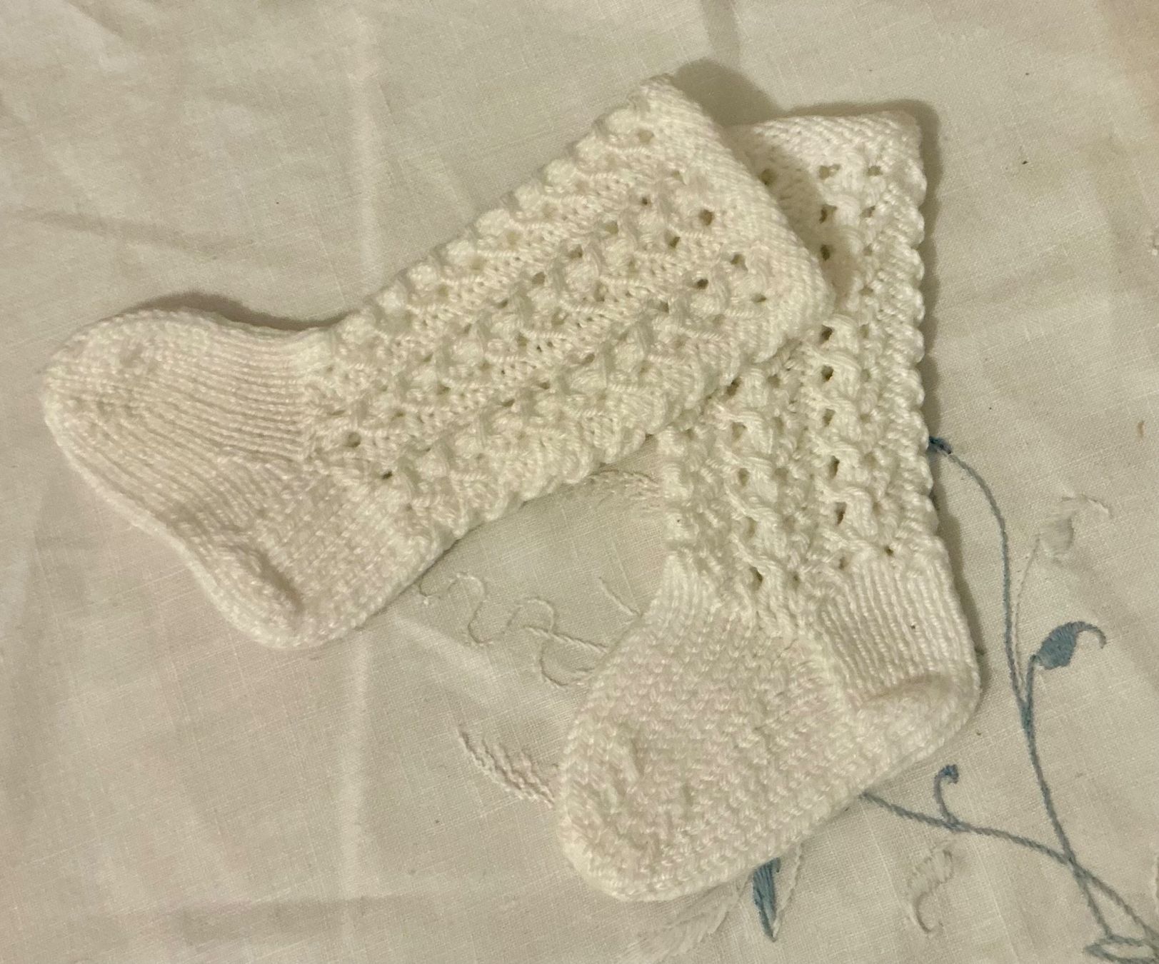 Bambole: ALTERE PUPPENSOCKEN HANDARBEIT – Usato da Zell LU venduto da Silvermemory 3