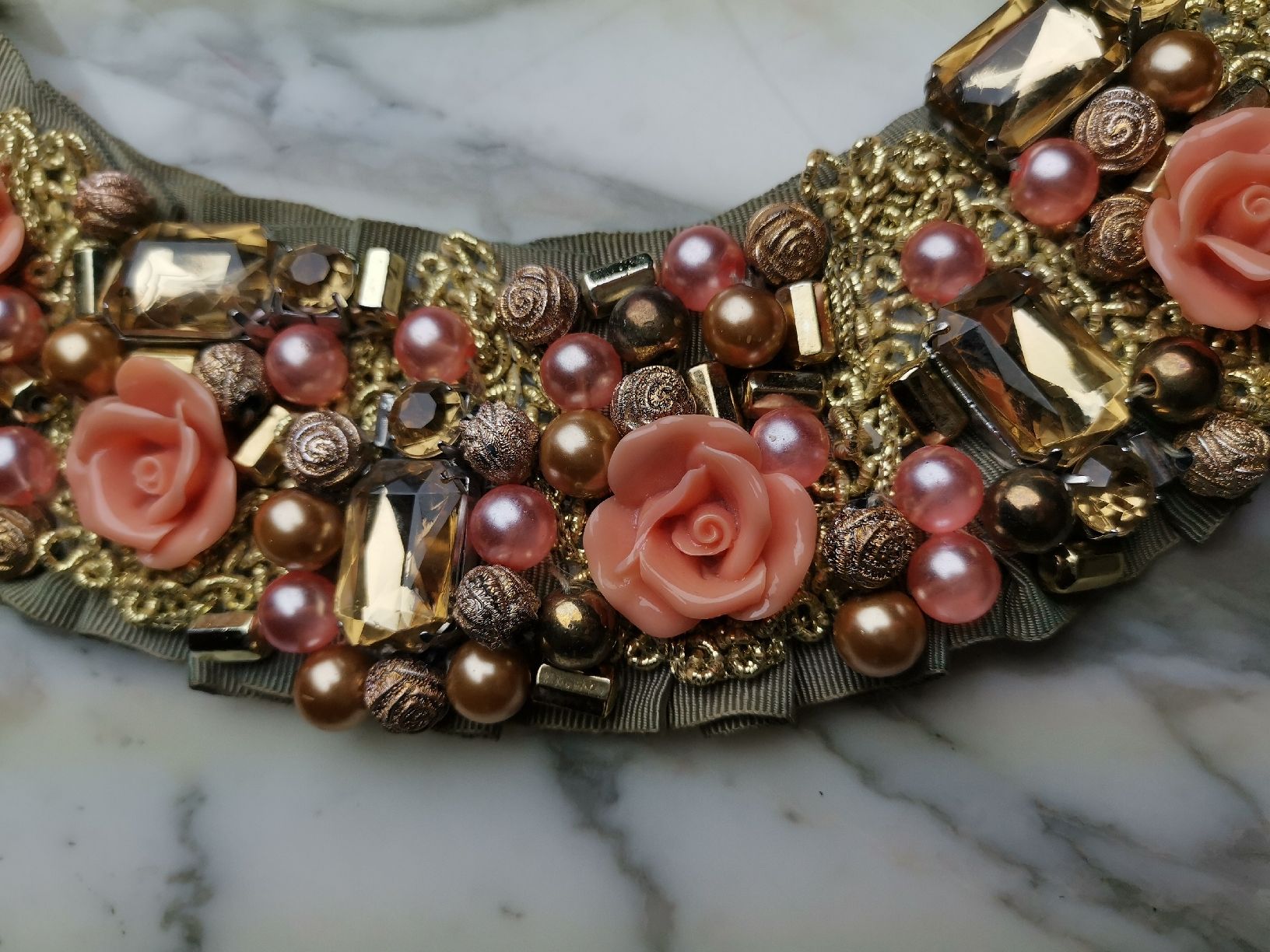 Catenine: Handgefertigter Schmuck Kragen, Statement  – Usato da Uerikon venduto da pink_flamingo 1