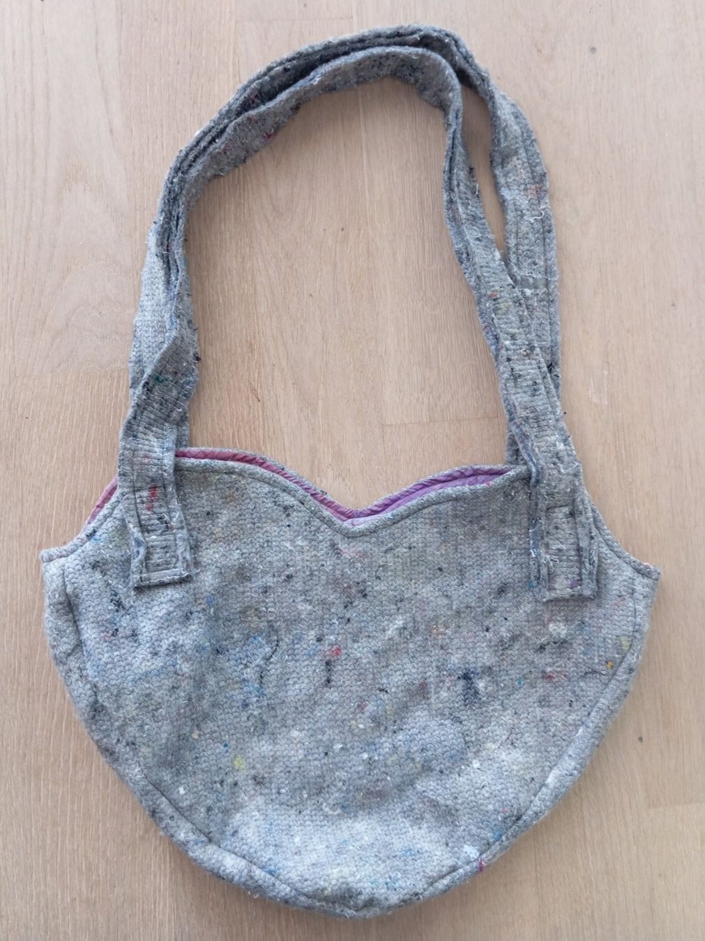 Borse da donna: Tasche Herz. – Nuovo (secondo la descrizione) da Bellikon venduto da MellonCollieMitTwint