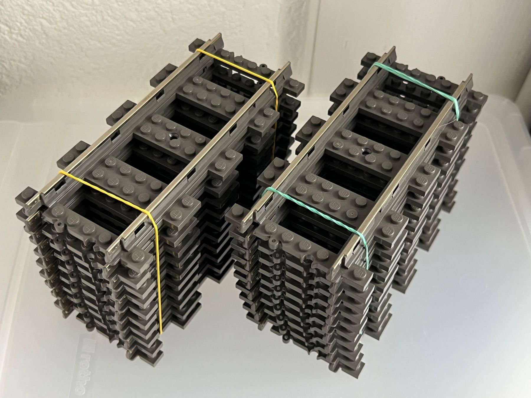 Lego Kit di costruzioni: LEGO 9v Schienen 20x Gerade – Usato da Uttigen venduto da sonorsonic 1