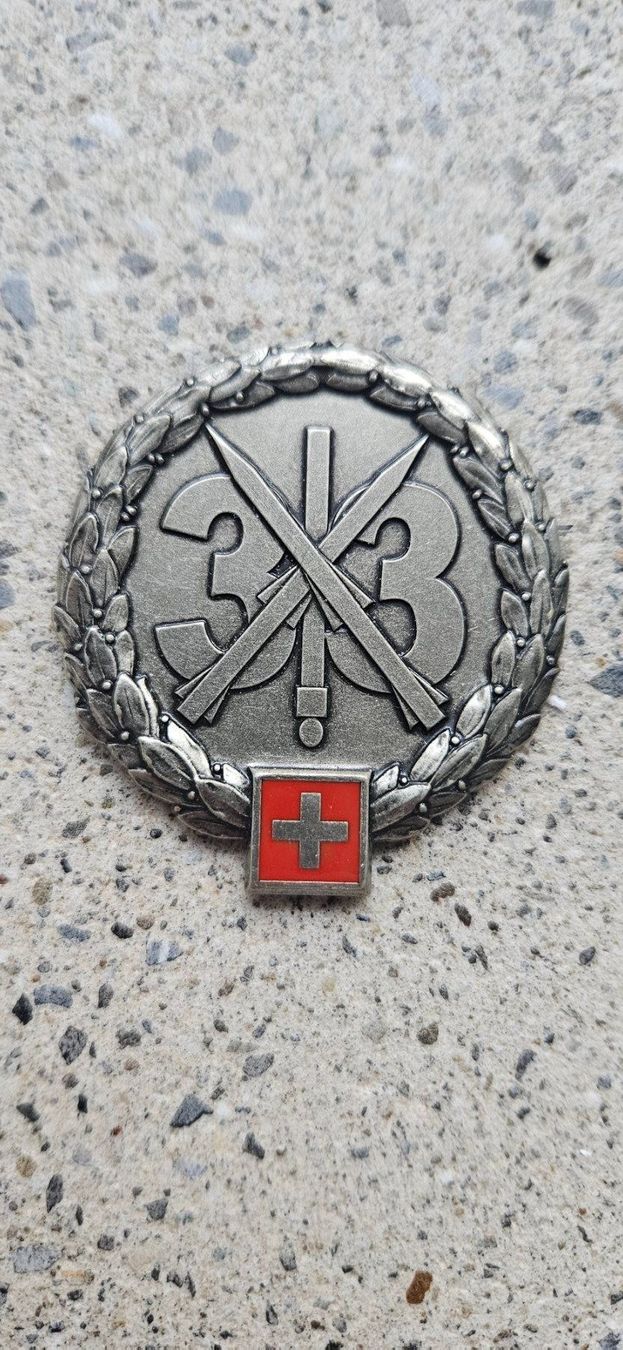 Schweizer Armee Placchette & Badge: *** Beretemblem Silber Schweizer Armee *** – Nuovo e nell'imballaggio originale da Riedholz venduto da fr_sIruP