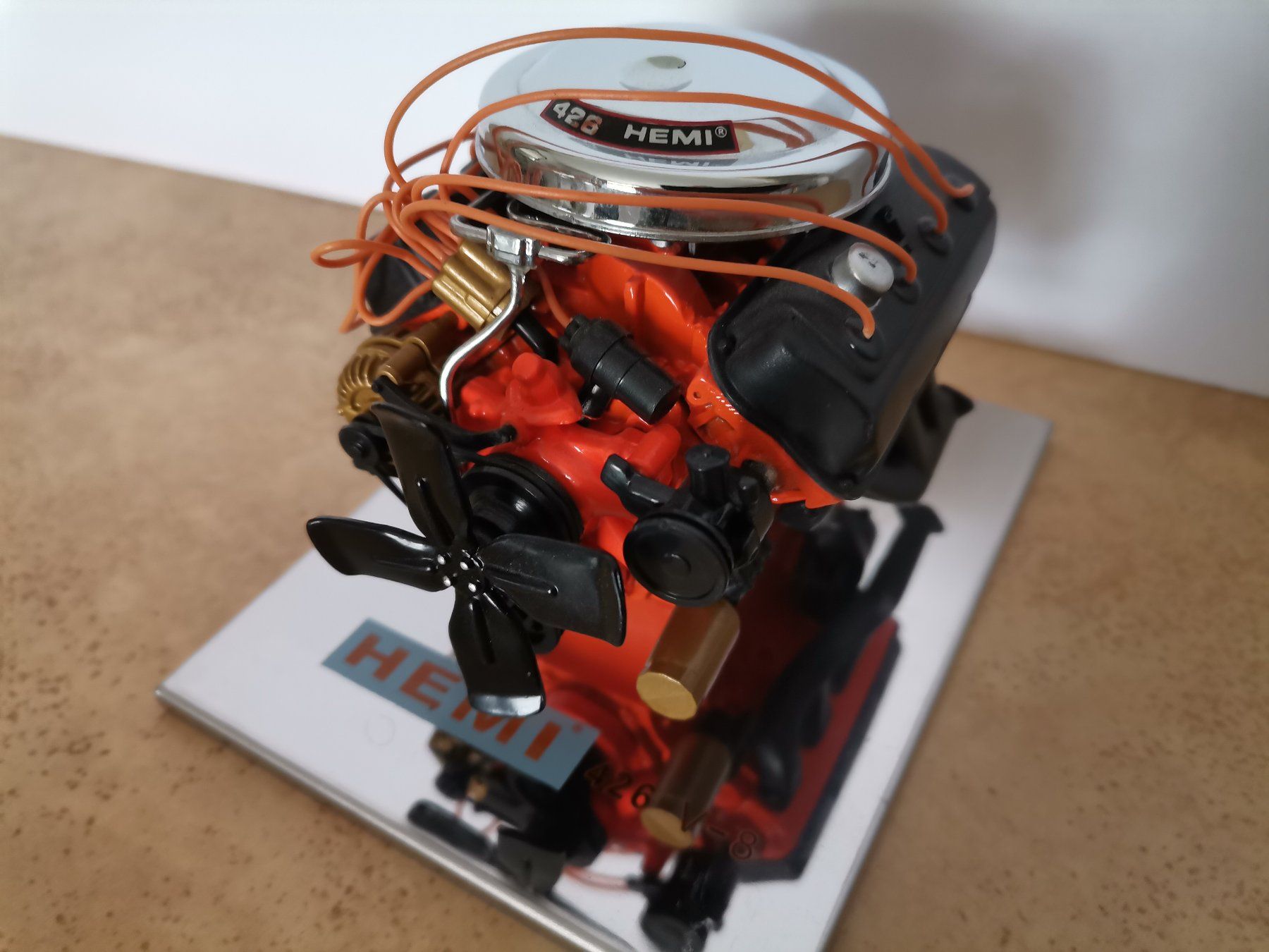 Chrysler Motori: Chrysler 426 V8 Hemi Motor 1:12 – Nuovo (secondo la descrizione) da Oftringen venduto da Esthiboy