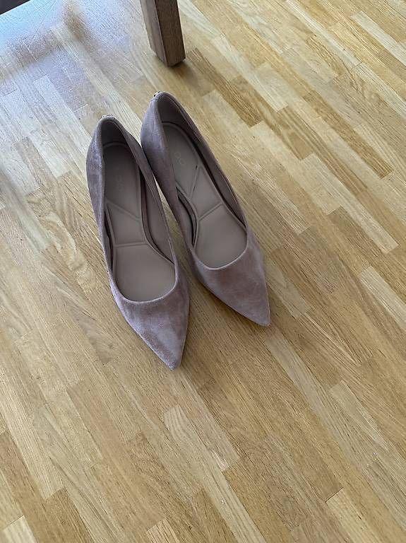 Scarpe da donna: ALDO Pumps Rosa/Nude Gr. 38 – Usato da Zürich venduto da nef_z5q5