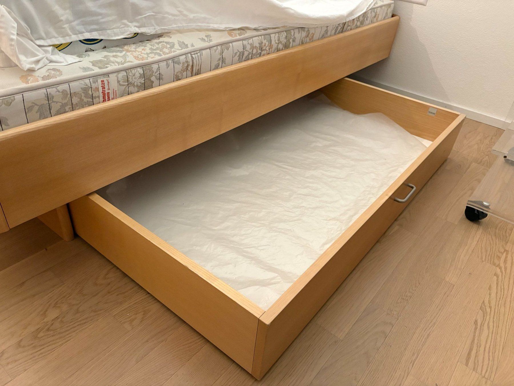Letti: Doppelbett, Holz, hell – Usato da Meilen venduto da Case1 2