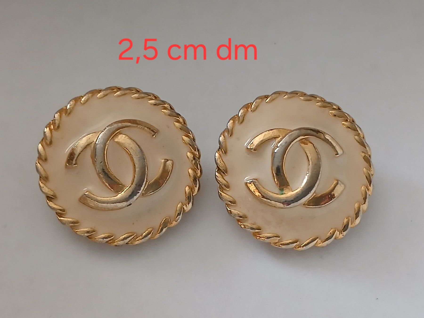 Ohrringe & -stecker: Ohrclips – Gebraucht aus Aarburg von Emelie 3