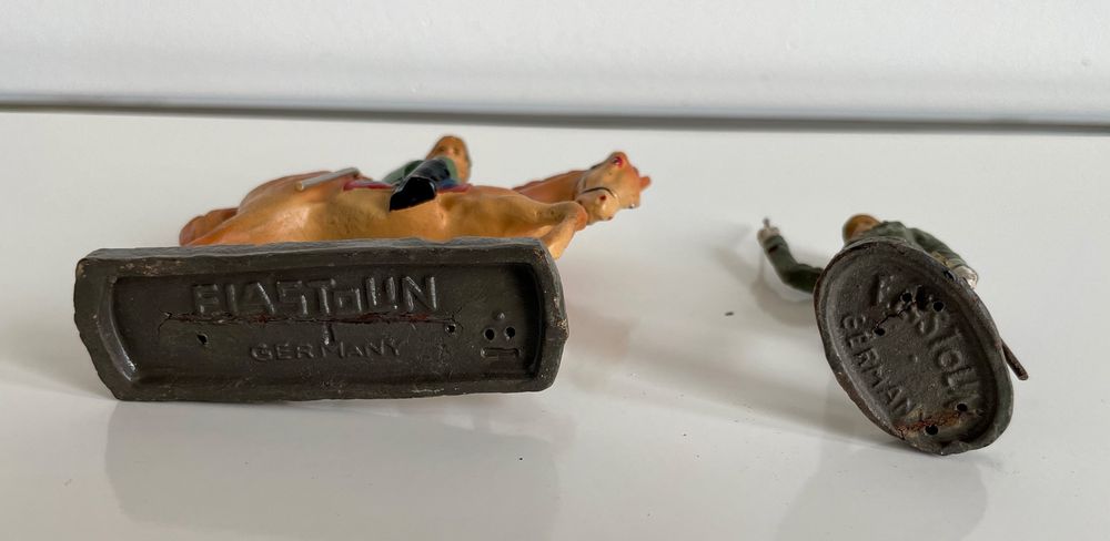 2x Spielzeugfiguren Elastolin Wehrmacht Germany WWII 4