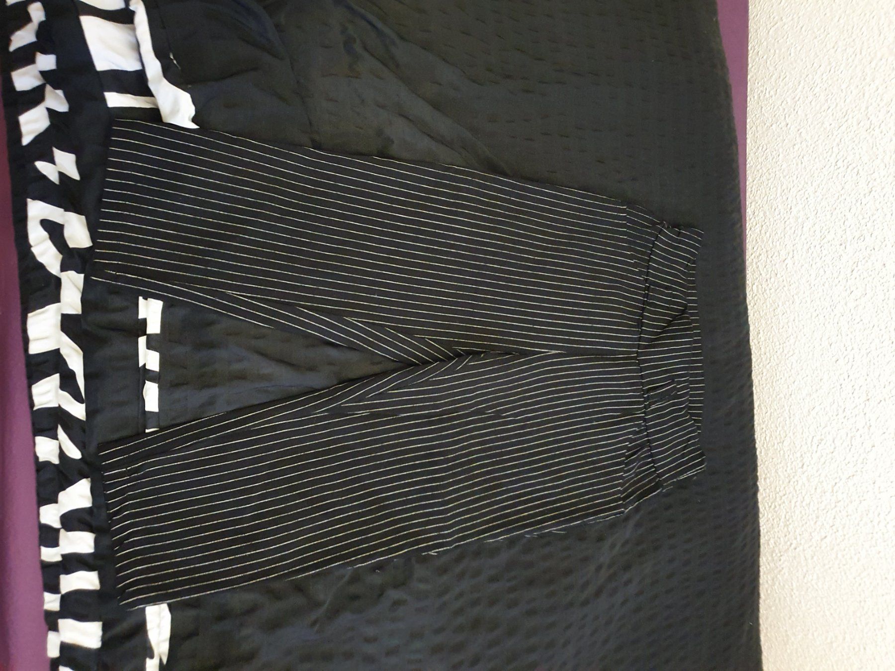Pantaloni: Hosen XS – Usato da Würenlingen venduto da kuh33