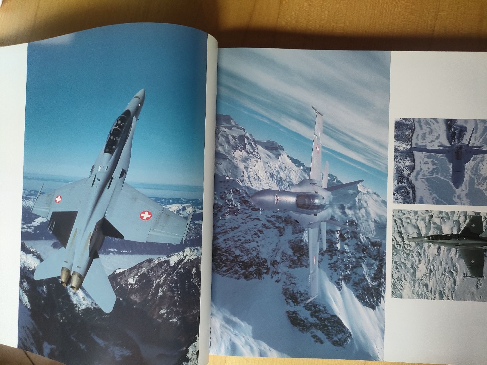 Libri: Schweizer Armee Militär Buch, Luftwaffe – Usato da Schwanden Sigrisw venduto da pho_2mc9 3