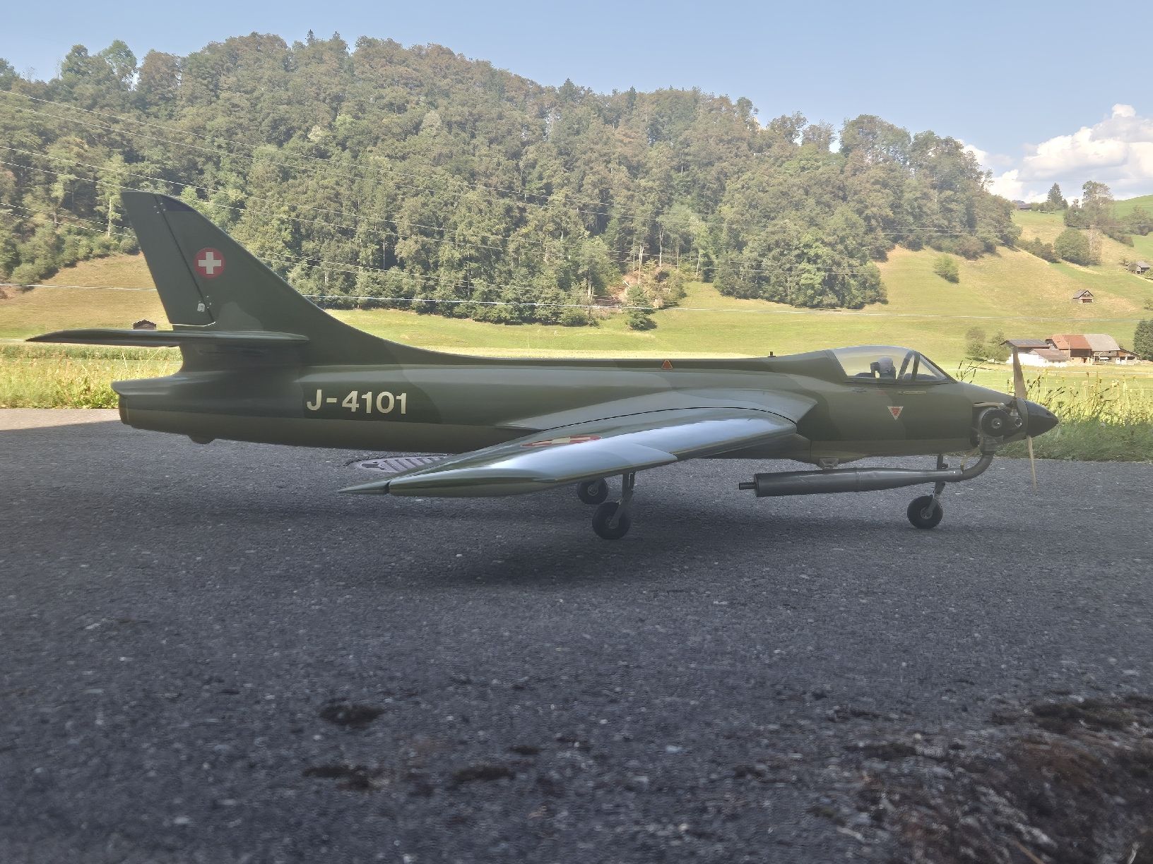 Modellismo RC: Meier Hawker Hunter MK 58 – Usato da Wattenwil venduto da hps_z6w9