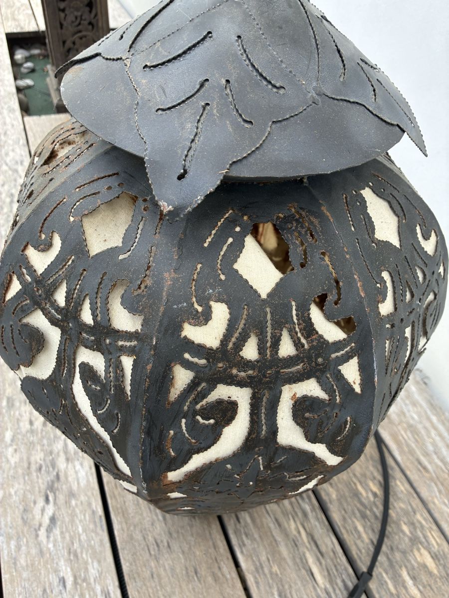 Lampade: Lampe orientale en métal ajouré – Usato da Herrliberg venduto da BOULBADI 3