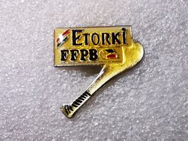 Ansteckpin 63: Etorki