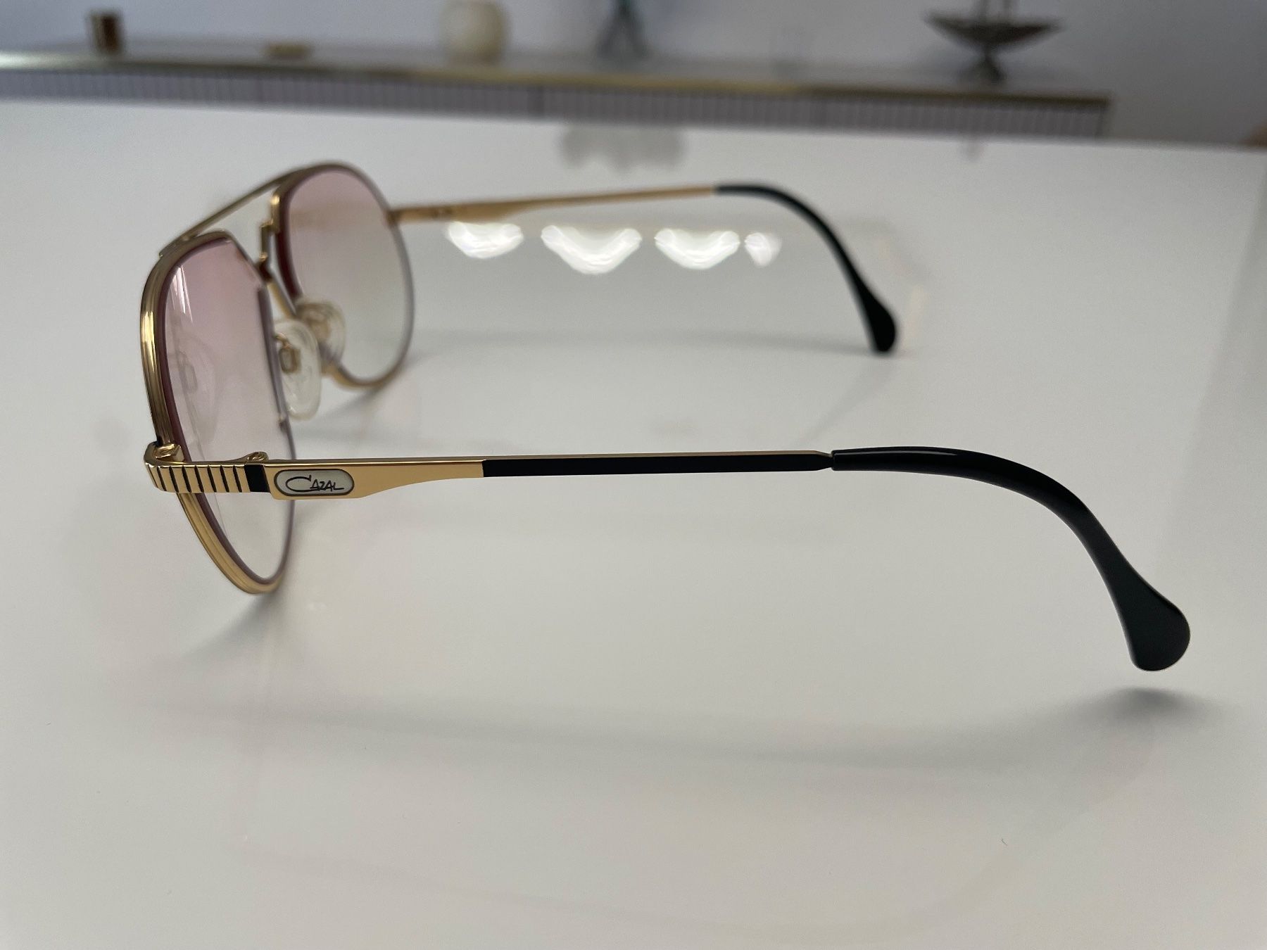 Lunettes De Soleil CAZAL Legends - Monture Noire, Neuves Avec étiquettes