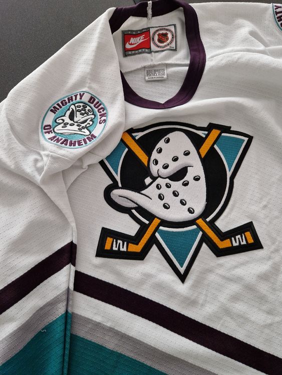 Maillot De Hockey CCM Anaheim Mighty Ducks - Violet Vintage Années 90 - Taille S - Unisexe Adulte - Occasion