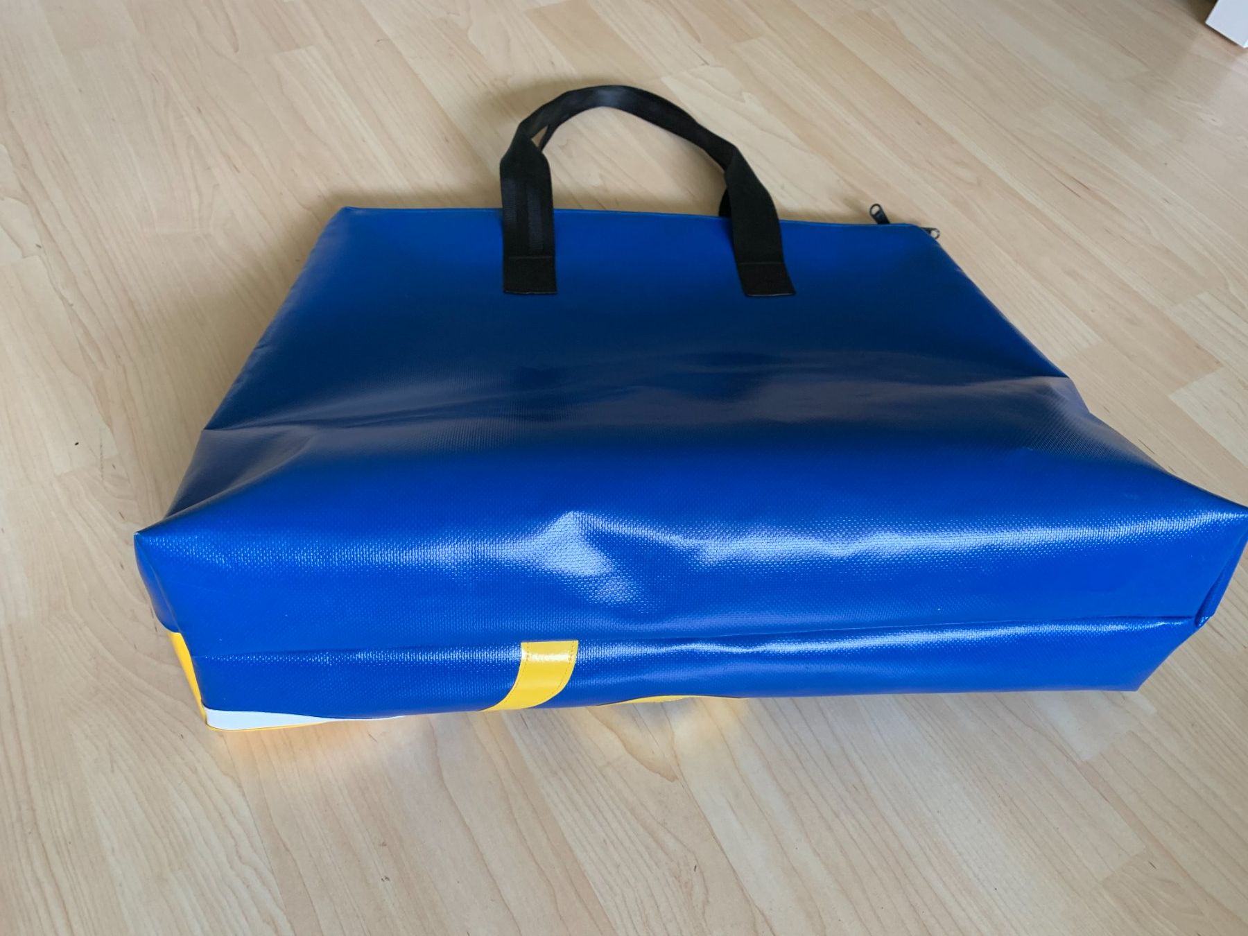 Borse da donna: Blachen Tasche, Handarbeit, NEU – Nuovo (secondo la descrizione) da Worb venduto da farben20zauber 2