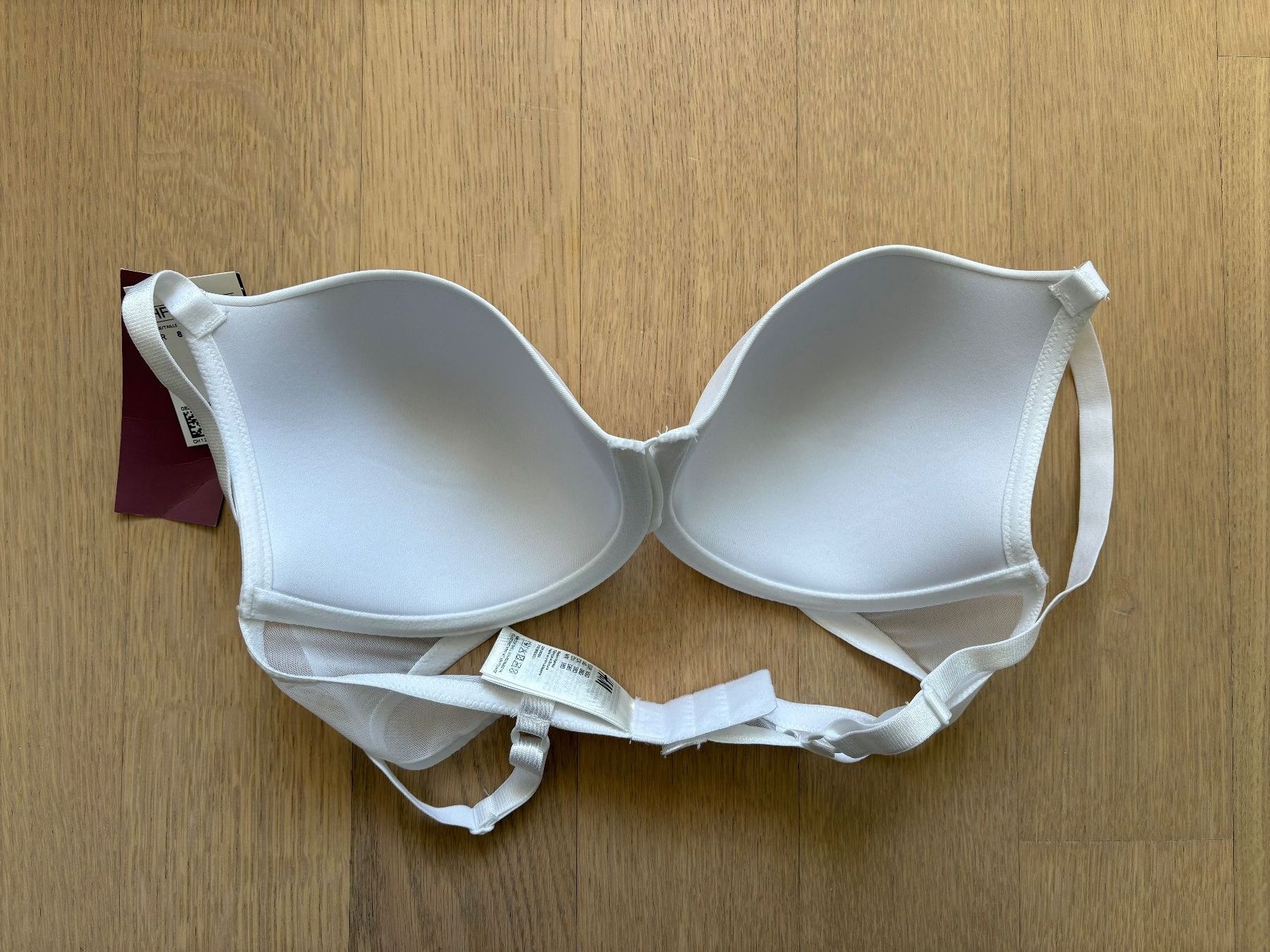H&M Sonstige Unterwäsche: NEU BH Gr. 85D – Neu (gemäss Beschreibung) aus Gossau SG von Black-Queen 1