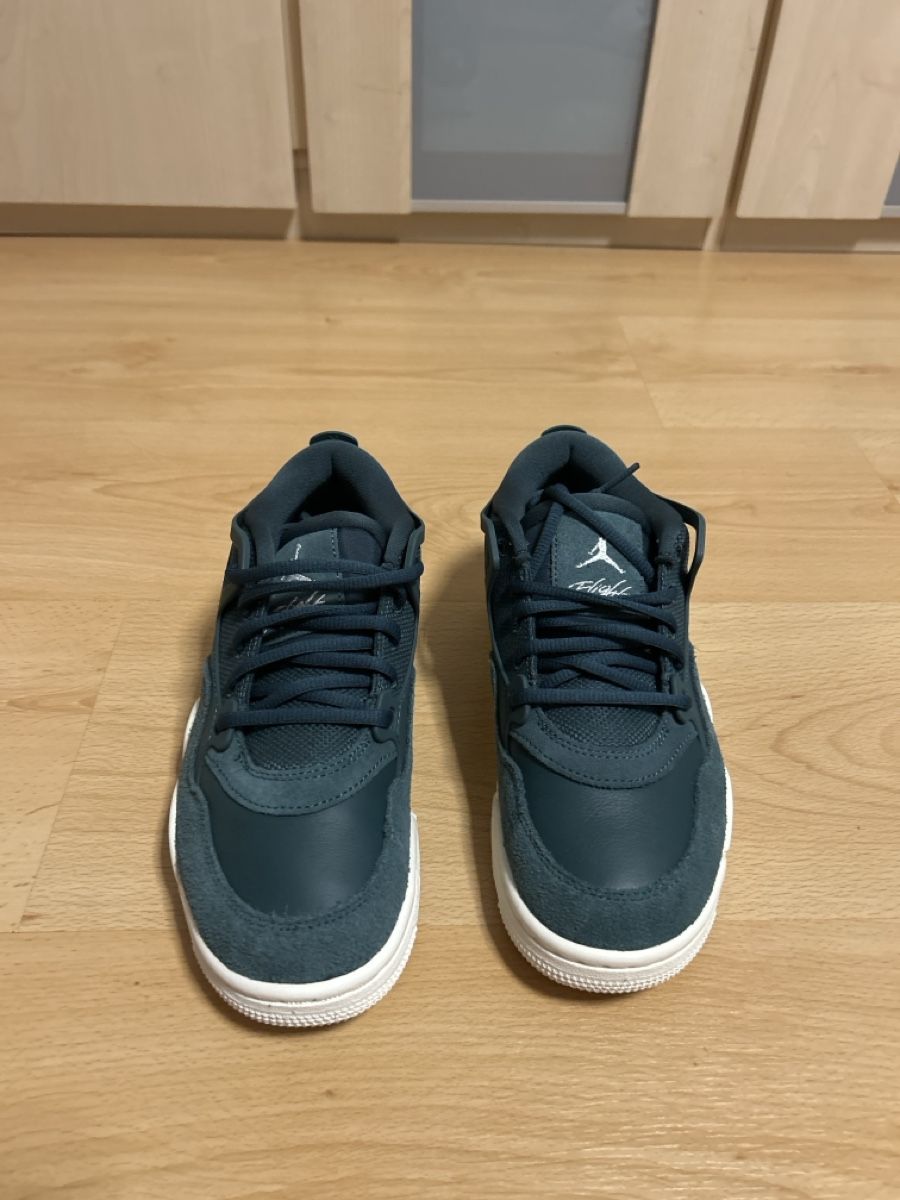 Nike Scarpe da uomo: Jordan 4 RM Taille 36,5 – Nuovo (secondo la descrizione) da la chaux-de-fonds venduto da swann88 1