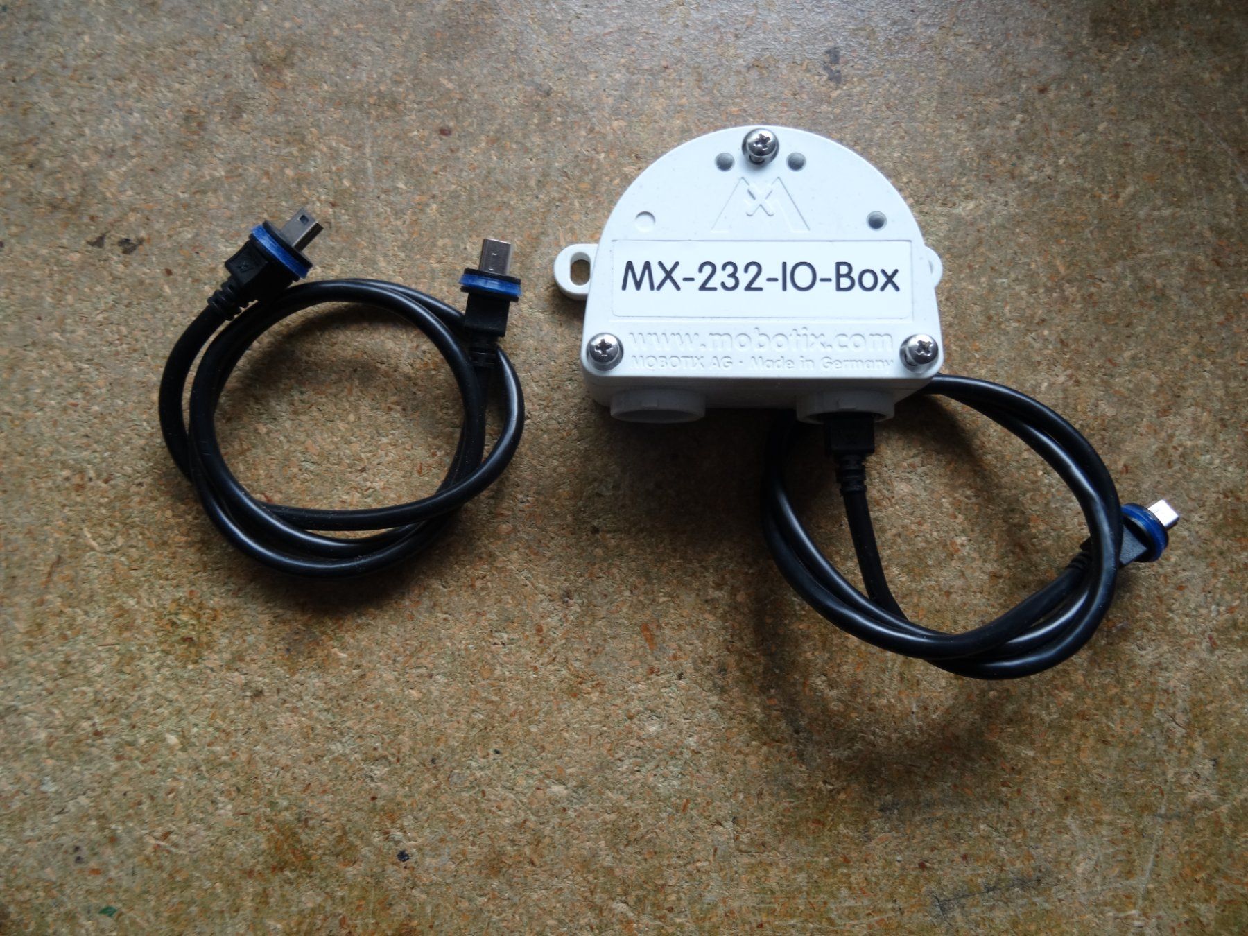 Componenti elettronici: MOBOTIX MX-OPT-RS1-EXT MX-232-IO-Box – Usato da Lupfig venduto da JUTA09