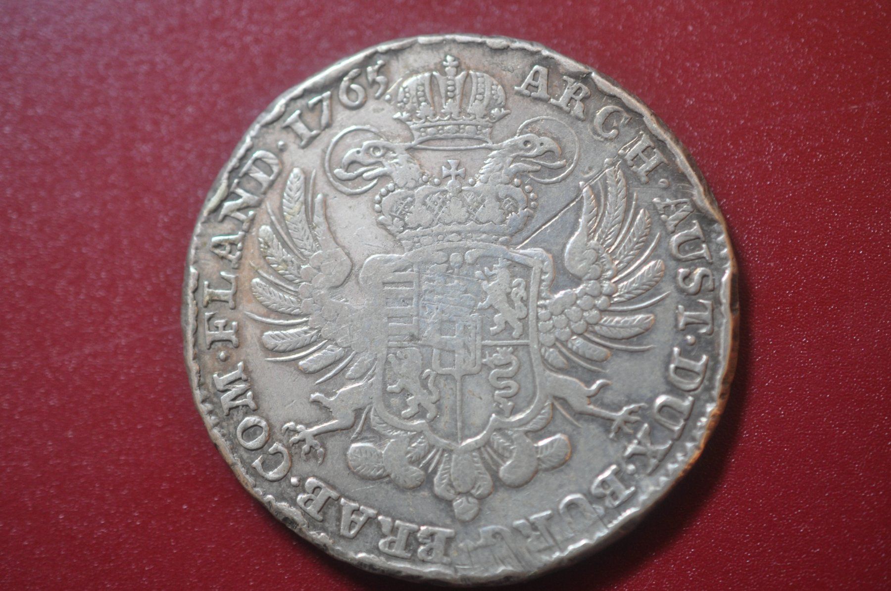 Tutti le monete: Pays-bas autrichiens 1 kronenthaler 1765 argent – Usato da Moutier venduto da Phillegrec