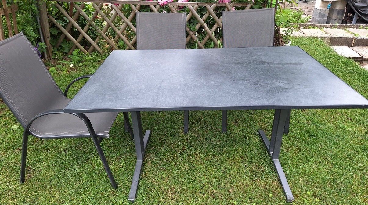 Tavoli: Gartentisch mit 3 Stühlen – Usato da Bern venduto da ece_nxk7 2