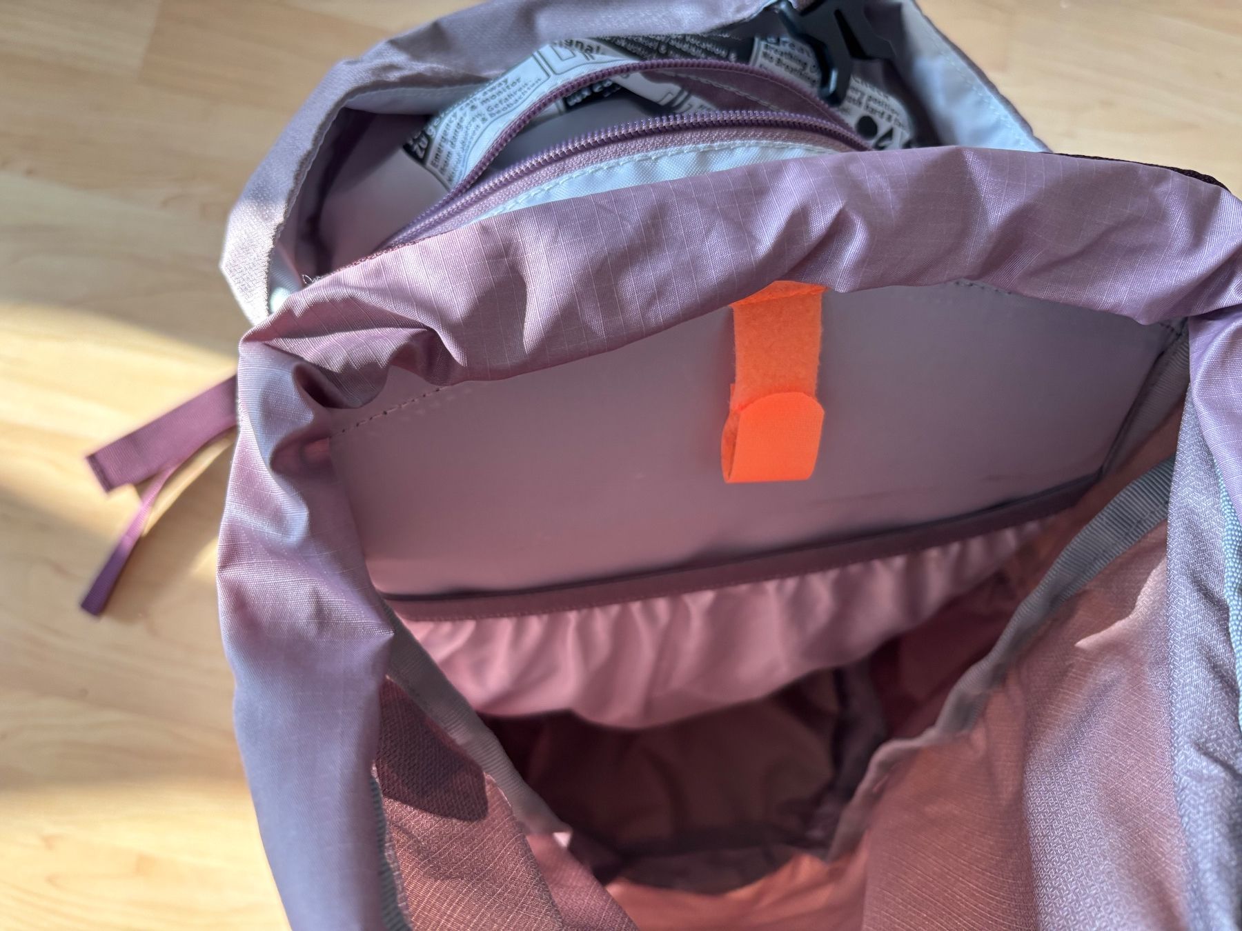 Deuter Zaini: Deuter AC Lite 14 SL Damen Rucksack – Usato da Rotkreuz venduto da Bonito77 5