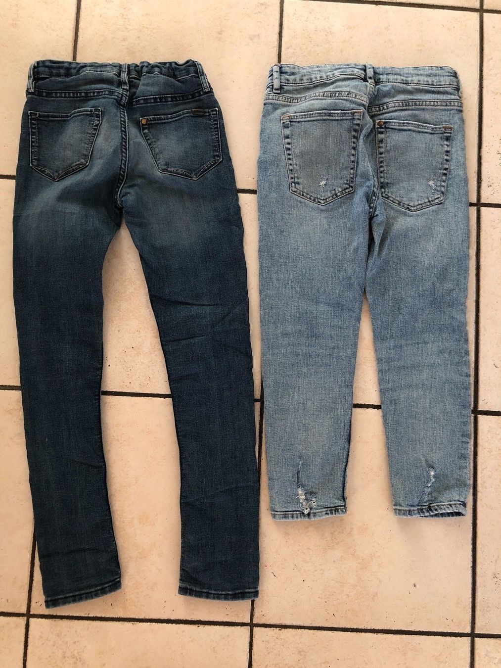 H&M Pantalons: 2 H&M stretch Jeans Gr.140 – D'occasion à Obergerlafingen par cabo4 1