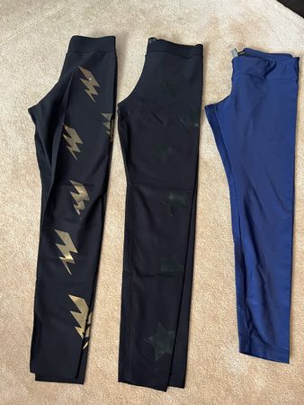 Drei Designer Sportleggings Gr. L