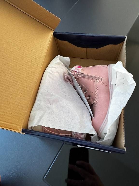 Scarpe per ragazze: Mädchen Boots Fila, Grösse 21 – Usato da Langenthal venduto da InteriorN 2