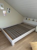 Lit + sommier 140x200cm  (sans matelas) 