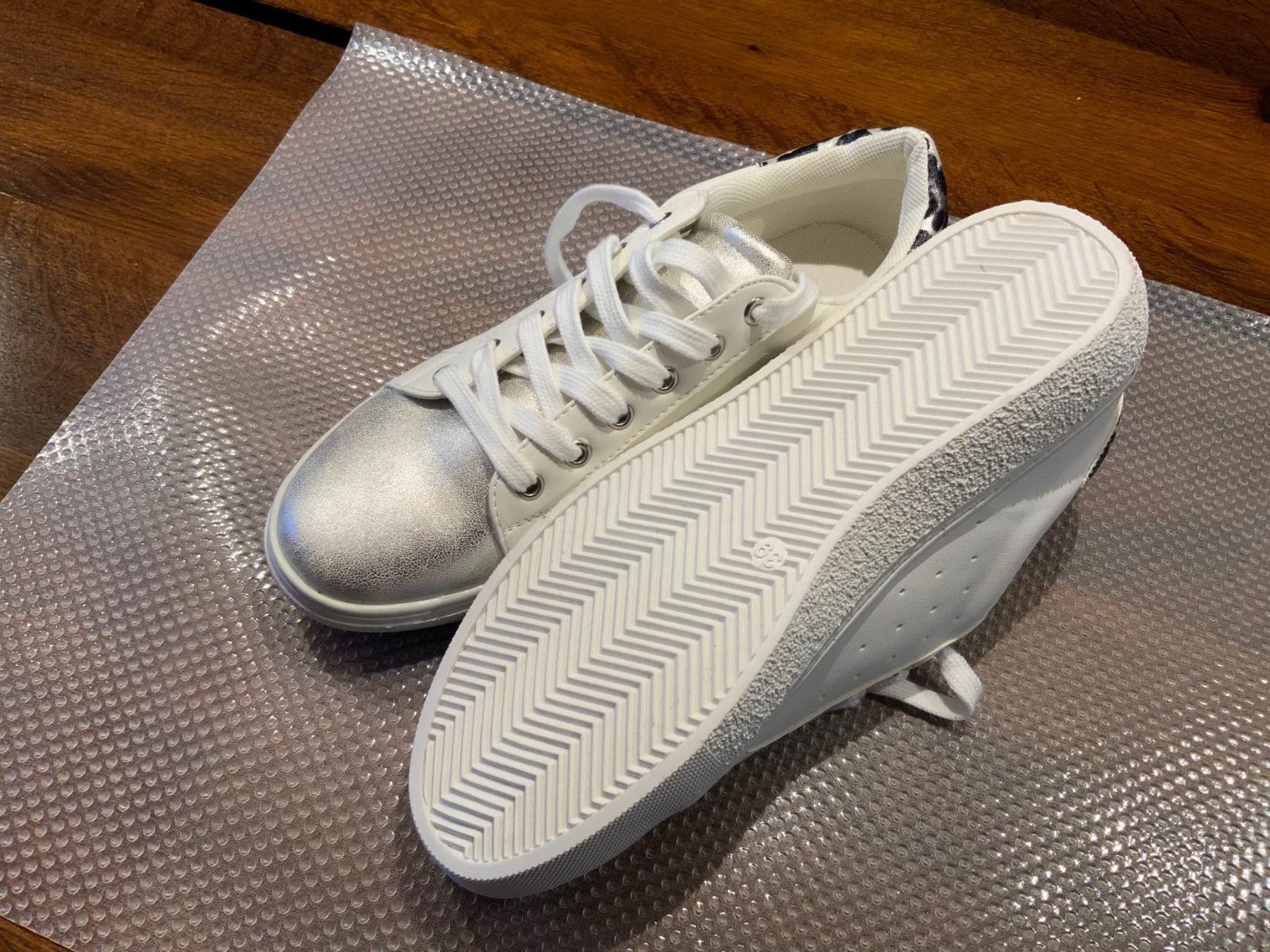 Scarpe da donna: Damensneaker in Grösse 39, neu – Nuovo e nell'imballaggio originale da Kreuzlingen venduto da son_8cwm 3