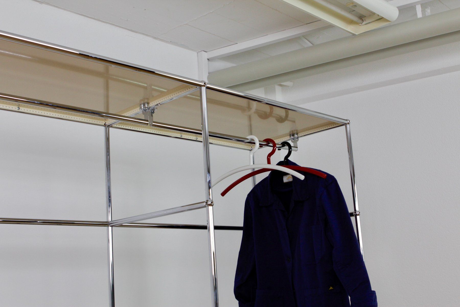 USM Scaffali: USM Haller Regal // UPCYCLED // NEUE FARBEN – Nuovo (secondo la descrizione) da Affoltern am Albis venduto da StudioStandard 3