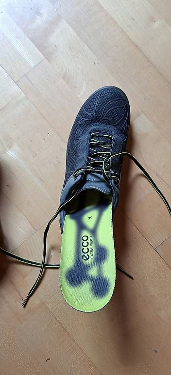 Scarpe da donna: Chaussures de golf femme 39  – Usato da La Tine venduto da chrystang 2