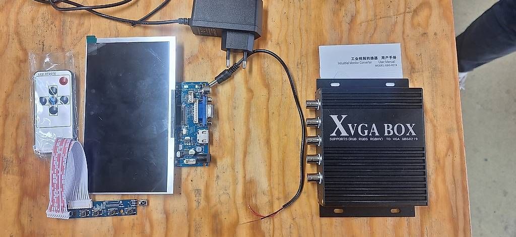 CD: XVGA Box et écran LCD – Usato da Ste-Croix venduto da sagemoi