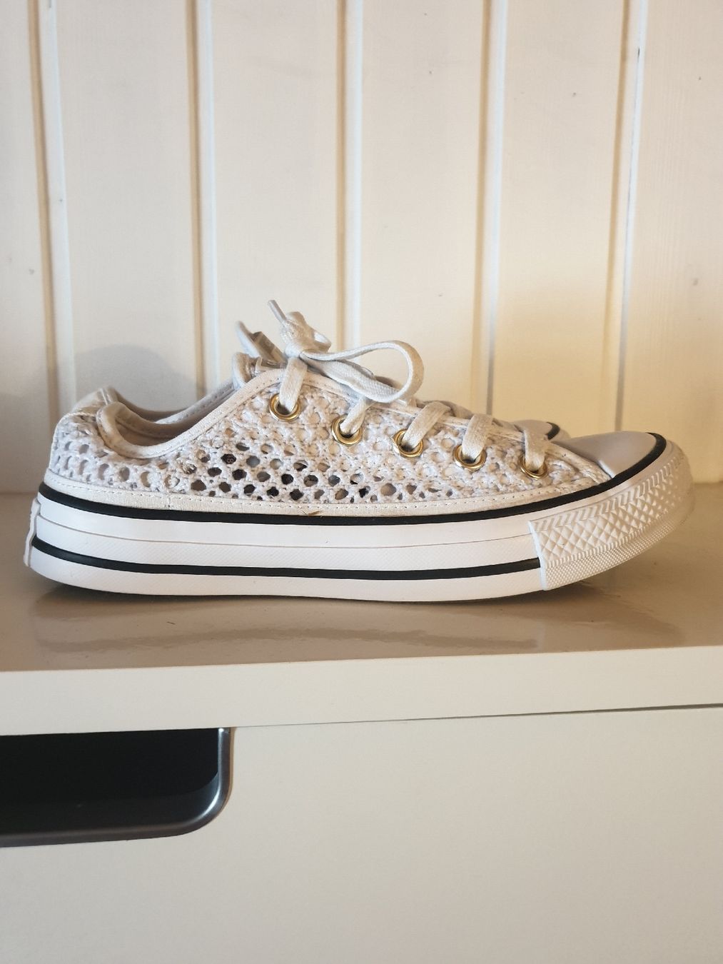 Converse Herrenschuhe: Baskets Converse All Star blanches ajourées taille 37.5 – Gebraucht aus Rennaz von nunofilipe13