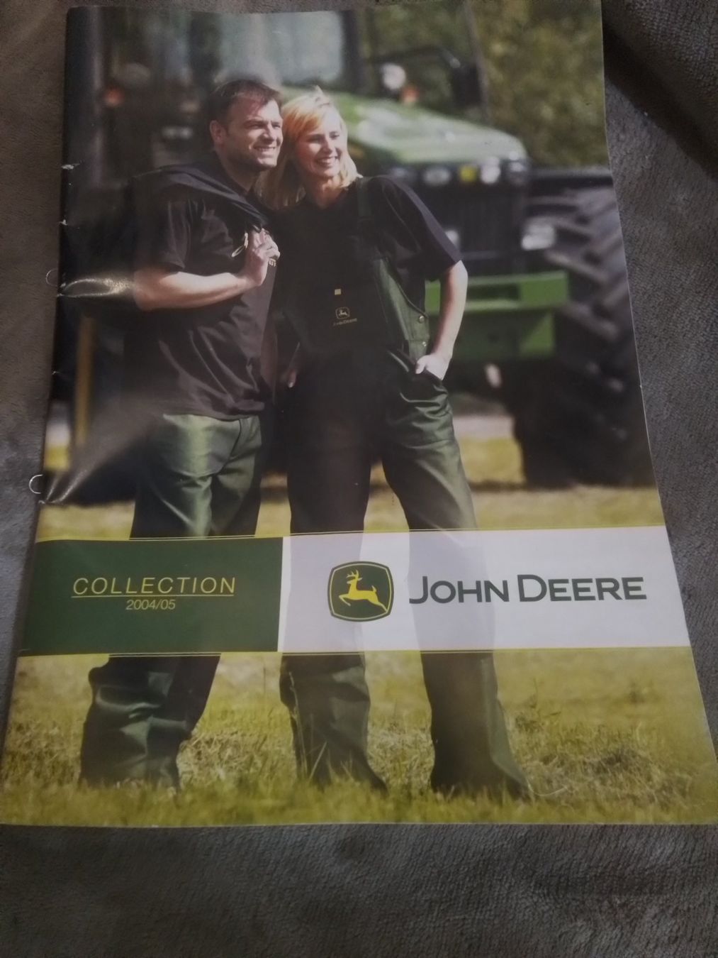 Libri: JOHN DEERE Katalog 2004 PORTOFREI! – Usato da Rüti ZH venduto da Velo-Jimmy